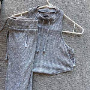 Gymshark slounge set in grey